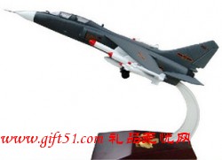 高仿真飛豹戰(zhàn)斗機模型