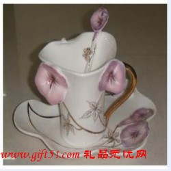 白領(lǐng)精英牽牛花骨瓷咖啡杯定做
